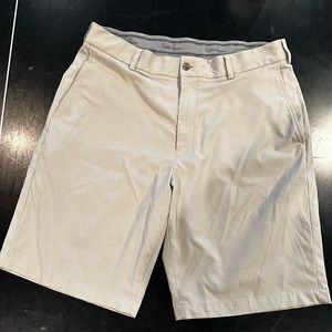 Walter Hagen Perfect 11 Khaki Golf Shorts